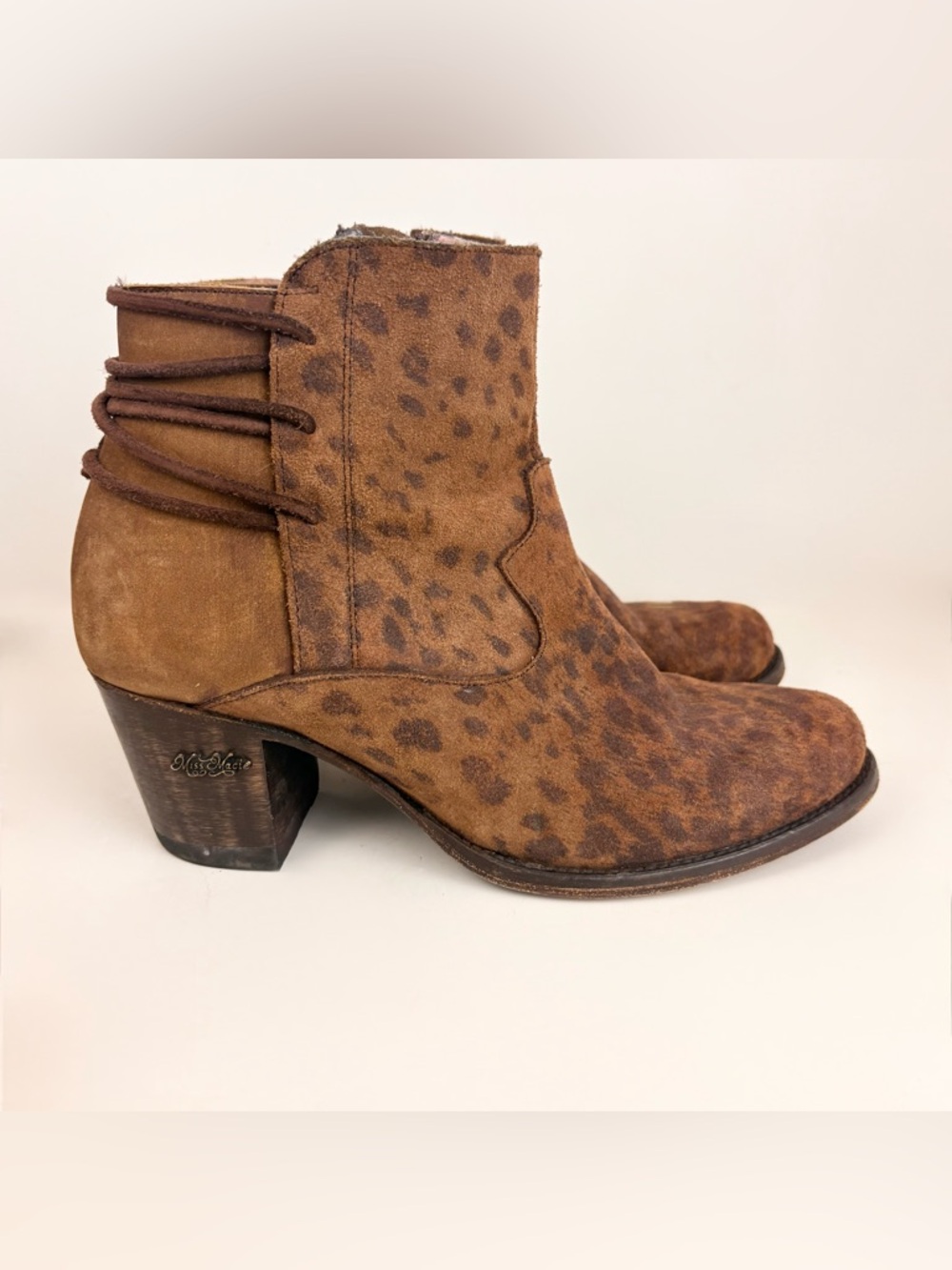 Miss Macie Well I’ll Be  Leopard Print Leather Ankle Cowboy Heel Bootie Womens 8